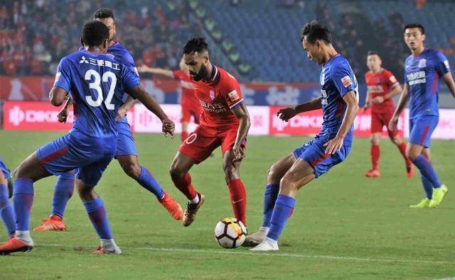  斯图加特青年军崭露头角，德甲未来之星闪耀赛场